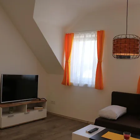 Rezeda Vendeghaz Apartment Fertohomok Exterior photo